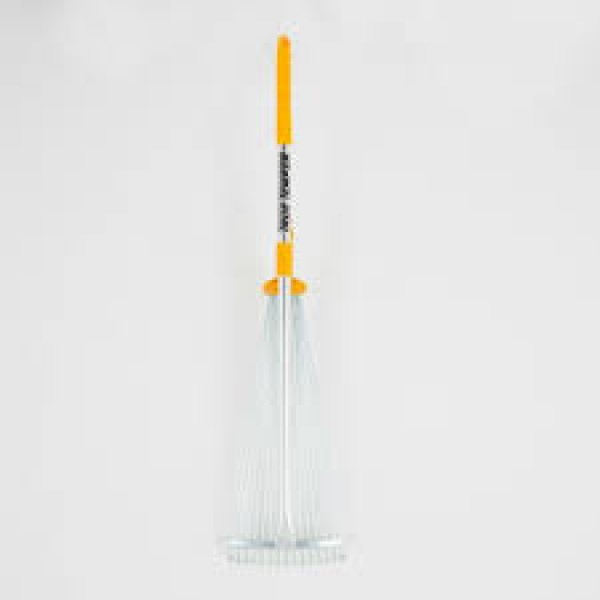 TRUE TEMPER TELESCOPIC WIRE RAKE