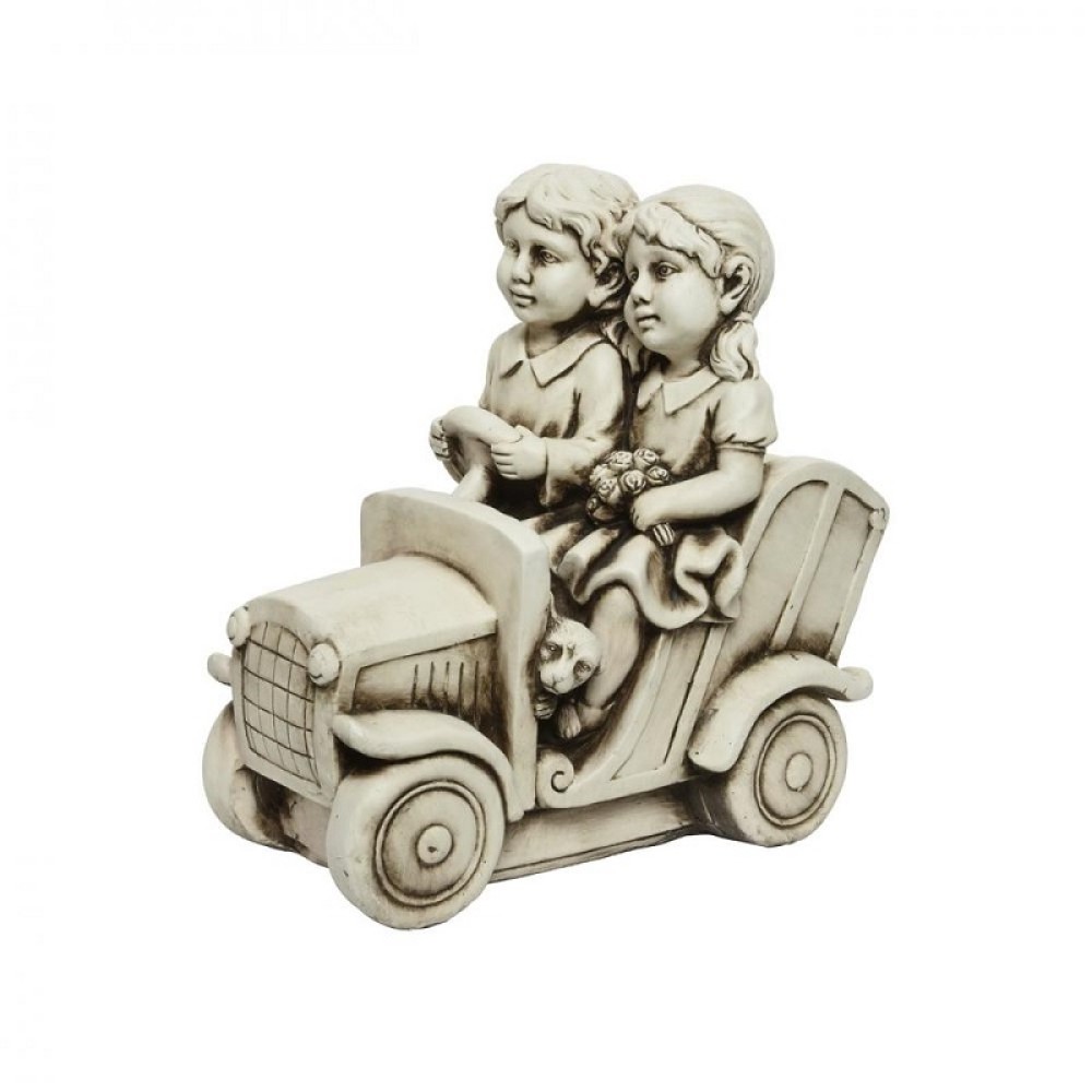 CHILDREN IN CAR GARDEN ORNAMENT - 46CM